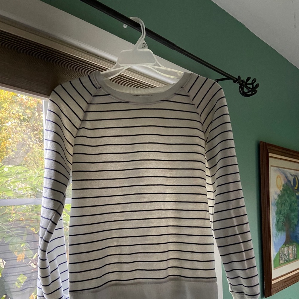 Old navy sweatshirt